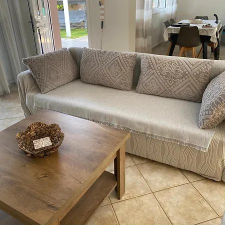 Elizabeth * Skala (Kefalonia)