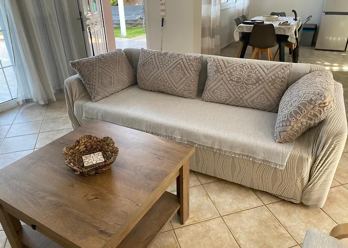 Elizabeth * Skala (Kefalonia)